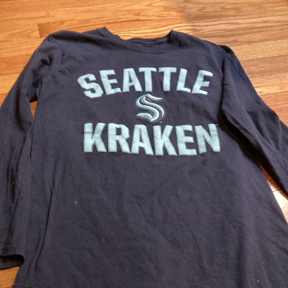 Seattle Kracken nhl medium long sleeve tee shirt by fanatics